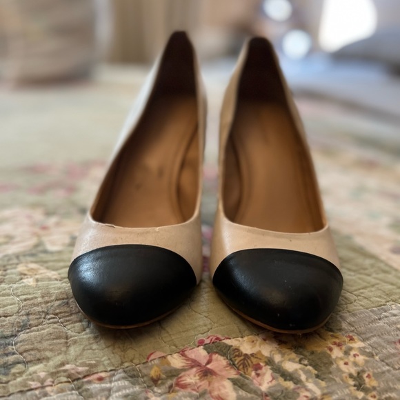 Low Black and White heels - Picture 2 of 4